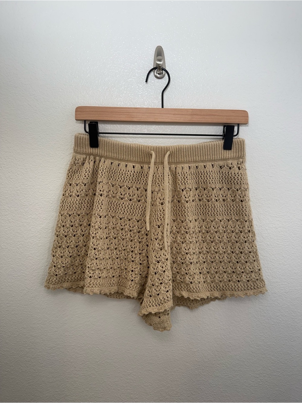 House of Harlow 1960 Tan High Waist Knit Crochet Shorts XS